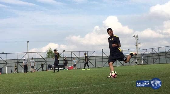 الاتحاد يواصل تدريباته بثلاث حصص تدريبيه