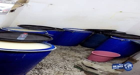 ضبط مركبة يقود لكشف مصنع سري للخمور بجازان