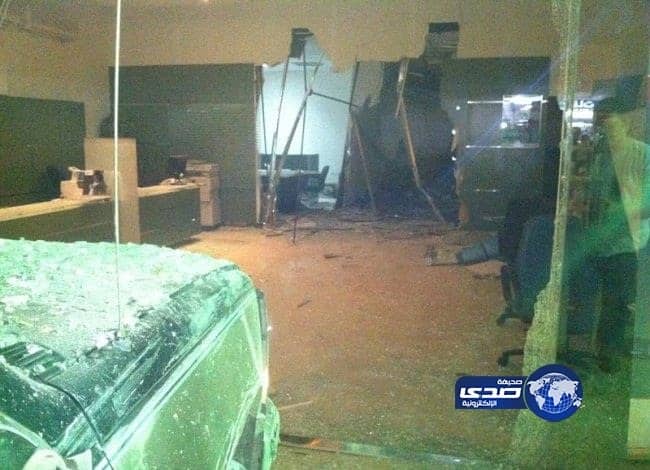 بالفيديو.. مسن يتجسس علي فتاة مثيرة