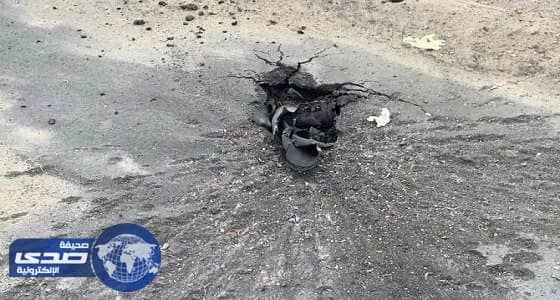 سقوط مقذوف حوثي على حي سكني بنجران يصيب شخصين بجروح