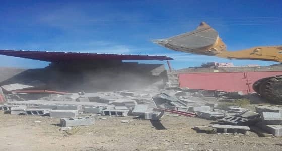 أمانة عسير تزيل 162 ألف متر تعديات على أراضٍ حكومية