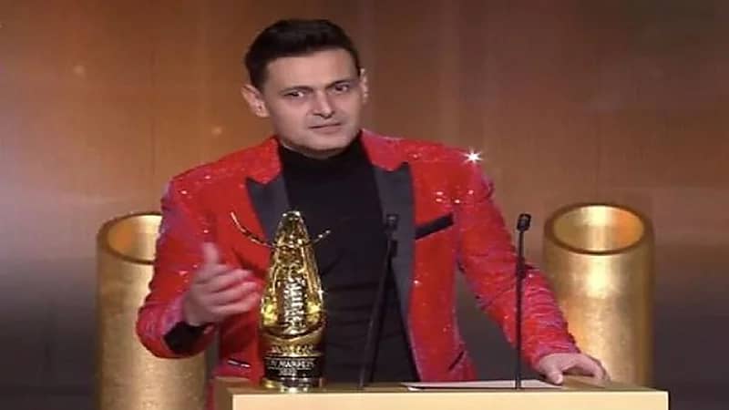 شاهد.. رامز جلال يعلن عن موسم جديد لـ"مقالبه" ويعتذر للفنانين