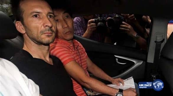 بعد تجرده من الرحمة..حبس بلجيكي 5 سنوات لخنقه إبنه حتي الموت