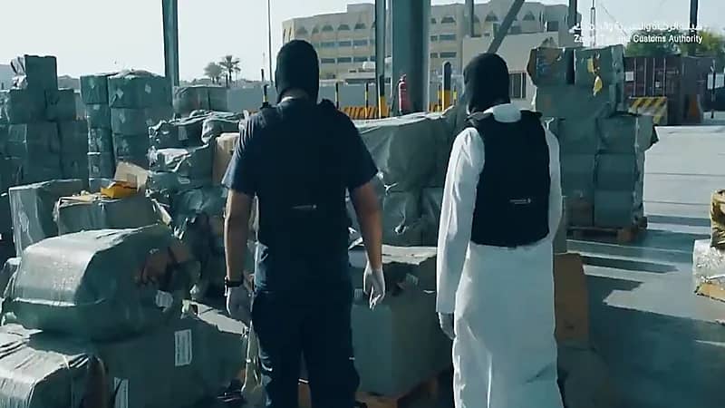 بالفيديو.. صاحب مطعم بجدة يتحدث بحرقة عن مشاريع شباب سعودي أغلقت بسبب تقيمات جوجل