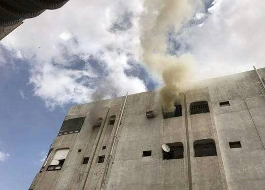 اخلاء سكان عمارة بسبب حريق شقة بالطائف