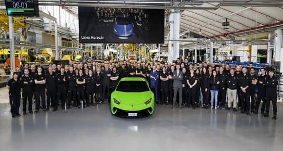 لامبورجيني تصنع النسخة 10 آلاف من هوراكان