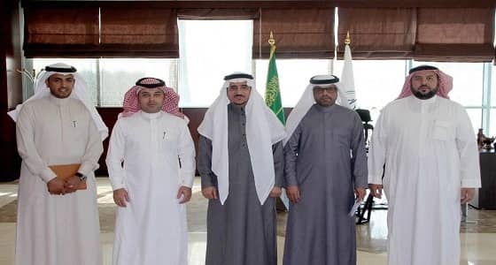 بالصور.. مدير جامعة الباحة يلتقي مدير " هدف " بالمنطقة