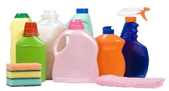 دراسة أمريكية تحذر من خطورة استخدام المنظفات الصناعية