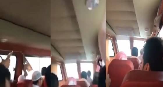 بالفيديو.. معلمون يخاطرون بأرواحهم لأداء واجبهم بجزيرة فرسان