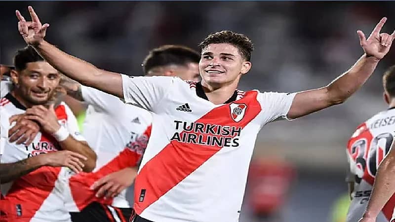 ناد بروشن يجري اتصالاته لضم مانويل لانزيني