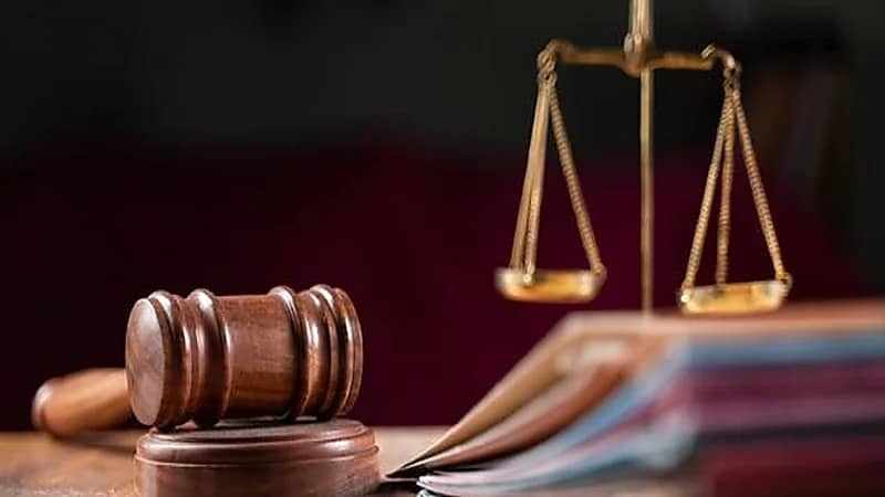 أغنية تتسبب في سجن صاحبيها عامين