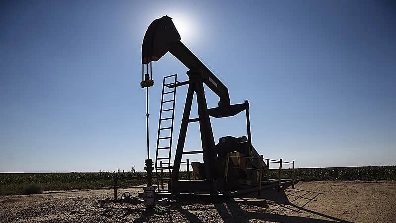 النفط يتجاوز 72 دولاراً للمرة الأولى منذ عامين