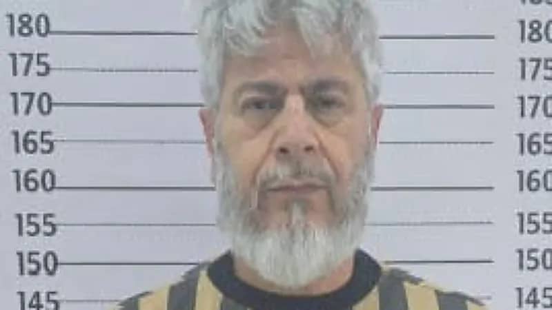 القبض على رئيس قسم التحقيق السابق في صيدنايا لارتكابه جرائم حرب