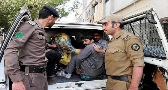 القبض على المخالفين وتجار المخدرات بعسير