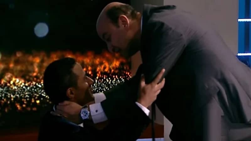 عمرو أديب يستنكر حصول محمد رمضان على الدكتوراة الفخرية في التمثيل