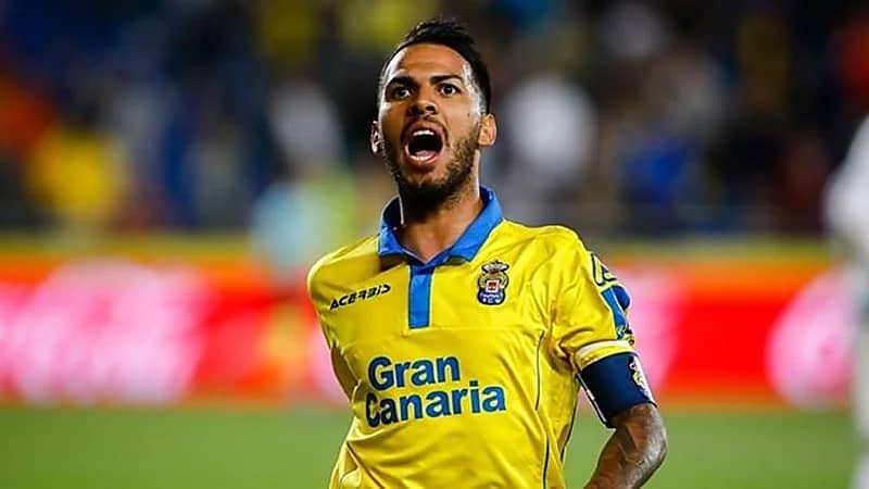 جوناثان فييرا يكشف حقيقة تعرضه لحادث