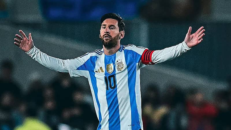 مدافع بالميراس يسخر من ميسي