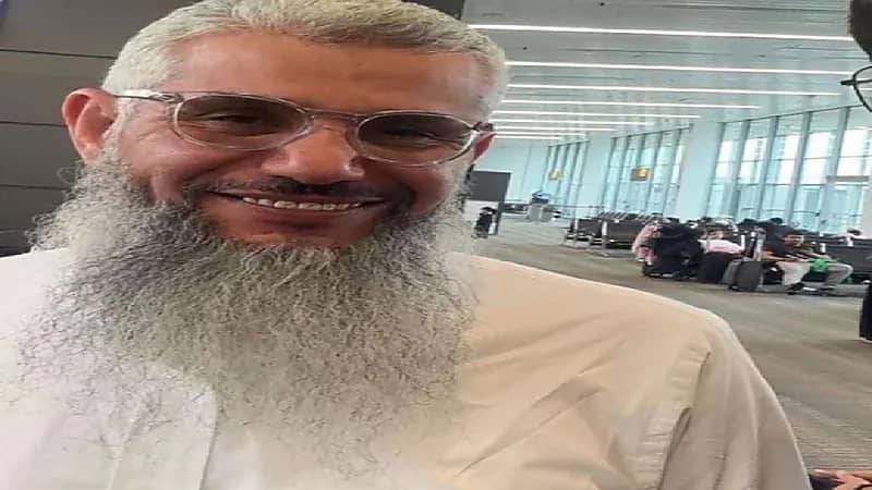 حميدان التركي يجرب الشاورما لأول مرة بعد 24 عامًا.. فيديو