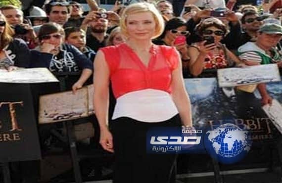 كيت بلانشيت تخطف قلوب المصريين بفستان يحمل العلم المصري