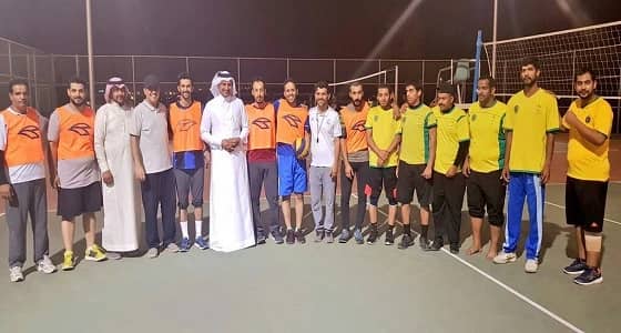 اختتام بطولة الطائرة بنادي الحي بحضور مدير إدارة النشاط الطلابي بعسير