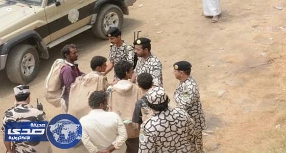 بالصور.. أشهر قصاصي الأثر يروي كيفية معرفته آثار أقدام الهاربين