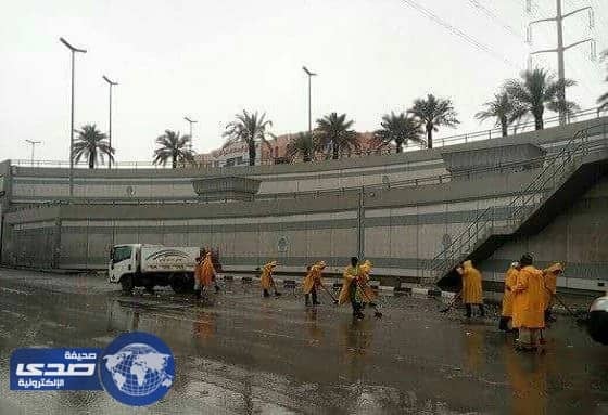 أكثر من خمسة ملايين و٧٦٠ ألف متر مكعب من مياه الأمطار ضختها امانة الشرقية