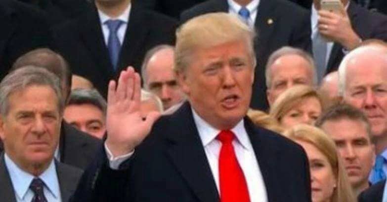 ترامب يهاجم وسائل الإعلام بسبب صور مراسم تنصيبه