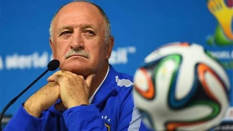 "سكولاري" يعلن اعتزاله التدريب رسميًا