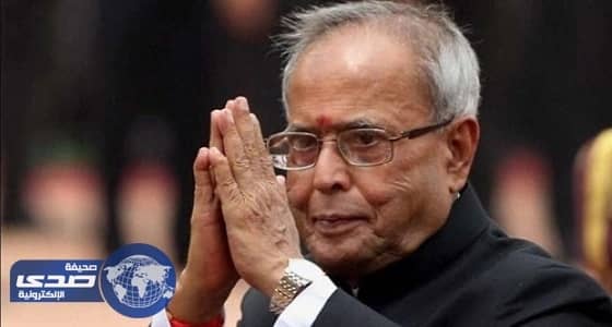 الرئيس الهندي السابق يتعلم " السيلفي " على يد طفل