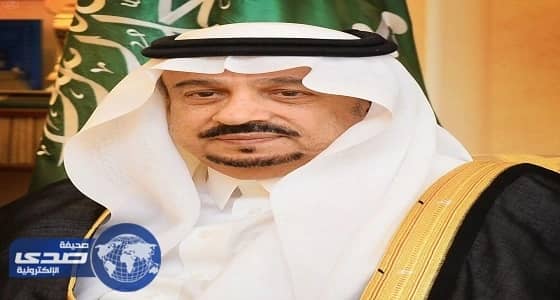 أمير الرياض يؤدى صلاة الميت على الأمير منصور بن فهد