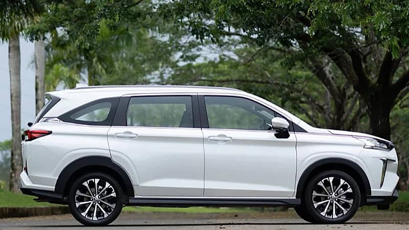 بالصور.. مواصفات سيارة تويوتا الجديدة كليًا في المملكة