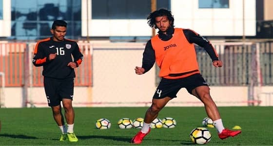 المصري عمرو بركات يجتاز الفحوصات الطبية للشباب