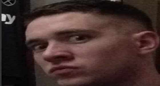 سجين يقضي عقوبته عبر الفيسبوك والسيلفي