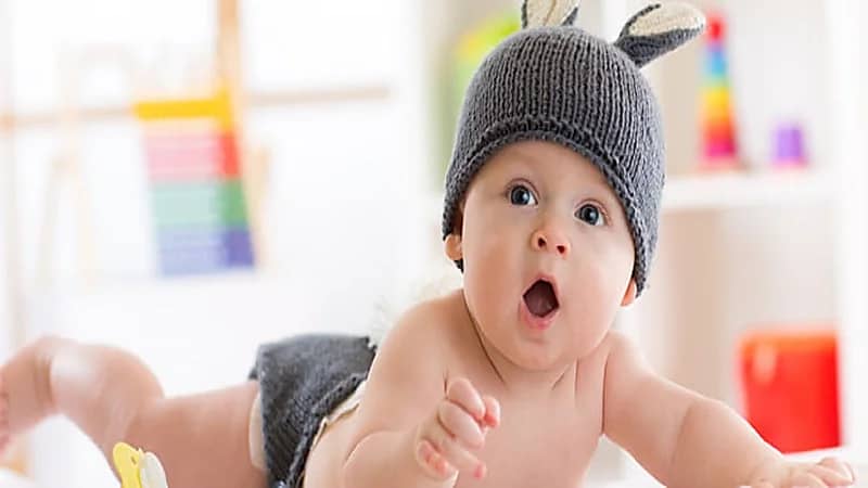 نصائح هامة للتعامل مع طفلك في الشهر الثالث