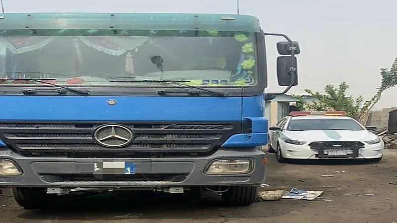 القبض على قائد مركبة متهور يسير بسرعة جنونية على طريق " محايل- خميس البحر "