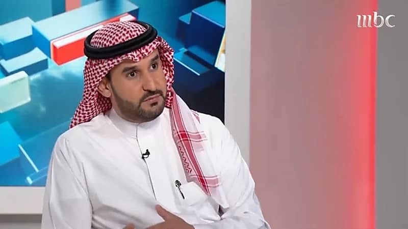 بالفيديو.. استشاري يروي موقفًا لأب فقير أجبرته ابنته على إجراء جراحة تجميل