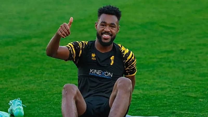 "مهند الشنقيطي" يخضع لعملية جراحية إثر تعرضه لوعكة مفاجئة