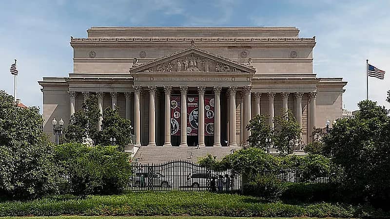 "الأرشيف الأمريكي" يطالب بإعادة فحص السجلات الشخصية لرؤساء أمريكا السابقين