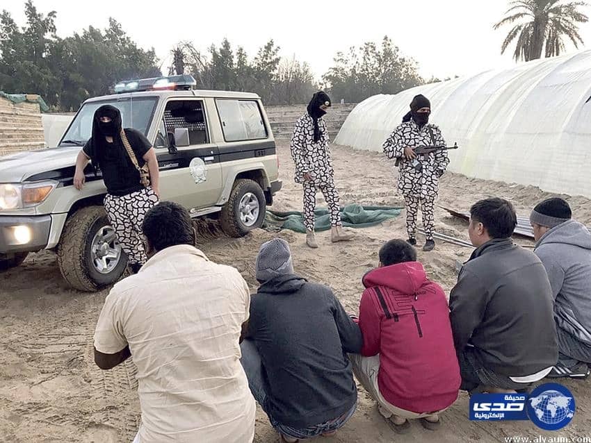 طوارئ المجاهدين تضبط 38 أثيوبيا مخالفا بحوزتهم أسلحة بيضاء بالجبيل