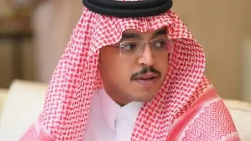 محمد الدريم ينصح الشباب: الدنيا تعب وما يجيك شيء باردة مبردة.. فيديو