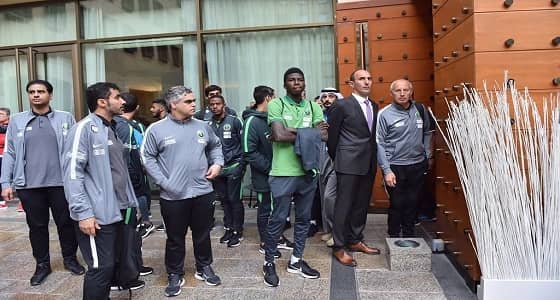 بالصور.. لاعبو الأخضر باستاد جابر الدولي