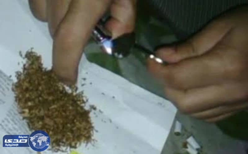 بالصور.. ضبط ثلاثة مروجين للكيف عبر سناب بينهم امرأة