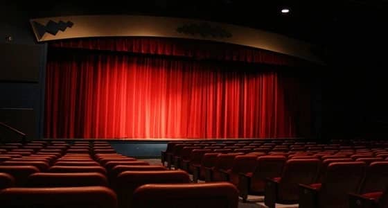 عرض مسرحية نسائية بجدة لأول مرة