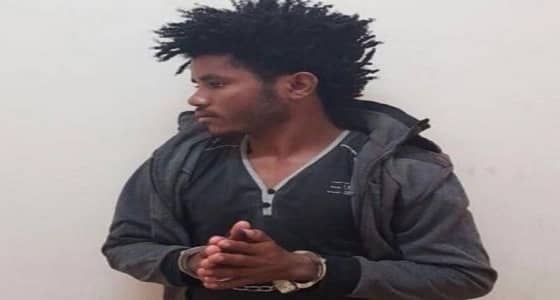 شعبة المخدارات بالمخواة تطيح بأفريقي يروج الحبوب