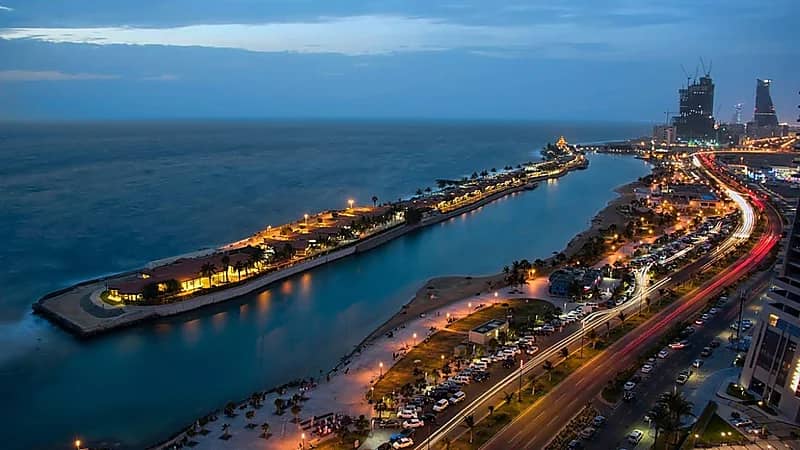 "المسند" يوضح أفضل الأوقات لزيارة الساحل الشرقي بالدمام والغربي بجدة