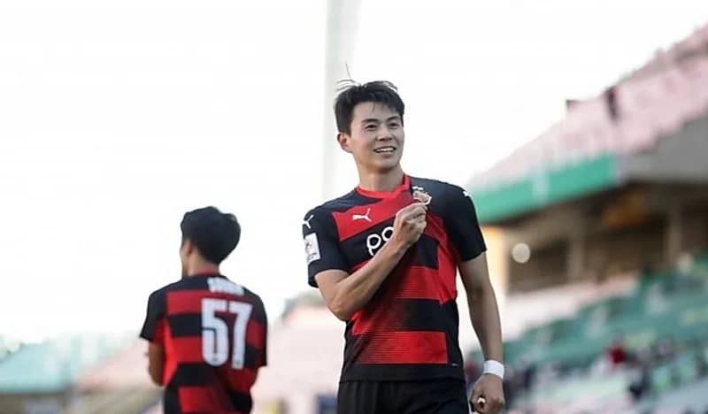 لاعب بوهانغ ستيلرز قبل مواجهة الهلال: لم أتوقع أبدًا أننا سنصل إلى النهائي