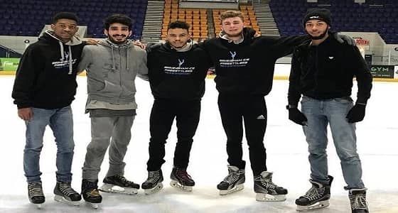 بالفيديو والصور.. " ملك الثلج " يسحر العالم بمهاراته