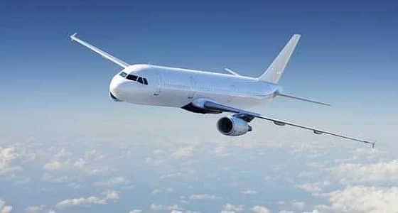 أربعيني يسافر بتذكرة طيران يعود تاريخها إلى 1998