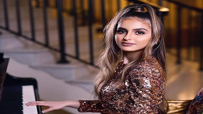 بالفيديو.. حقيقة خطوبة حلا الترك من فنان سوري‎