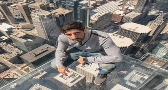 بالصور..ولي عهد دبي فوق ناطحة سحاب